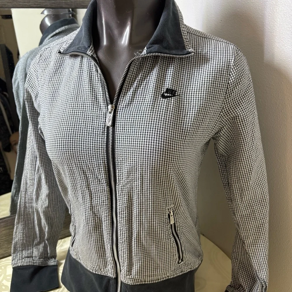 Vintage 90’s Nike Black and White Bomber Jacket with Stand-Up Collar